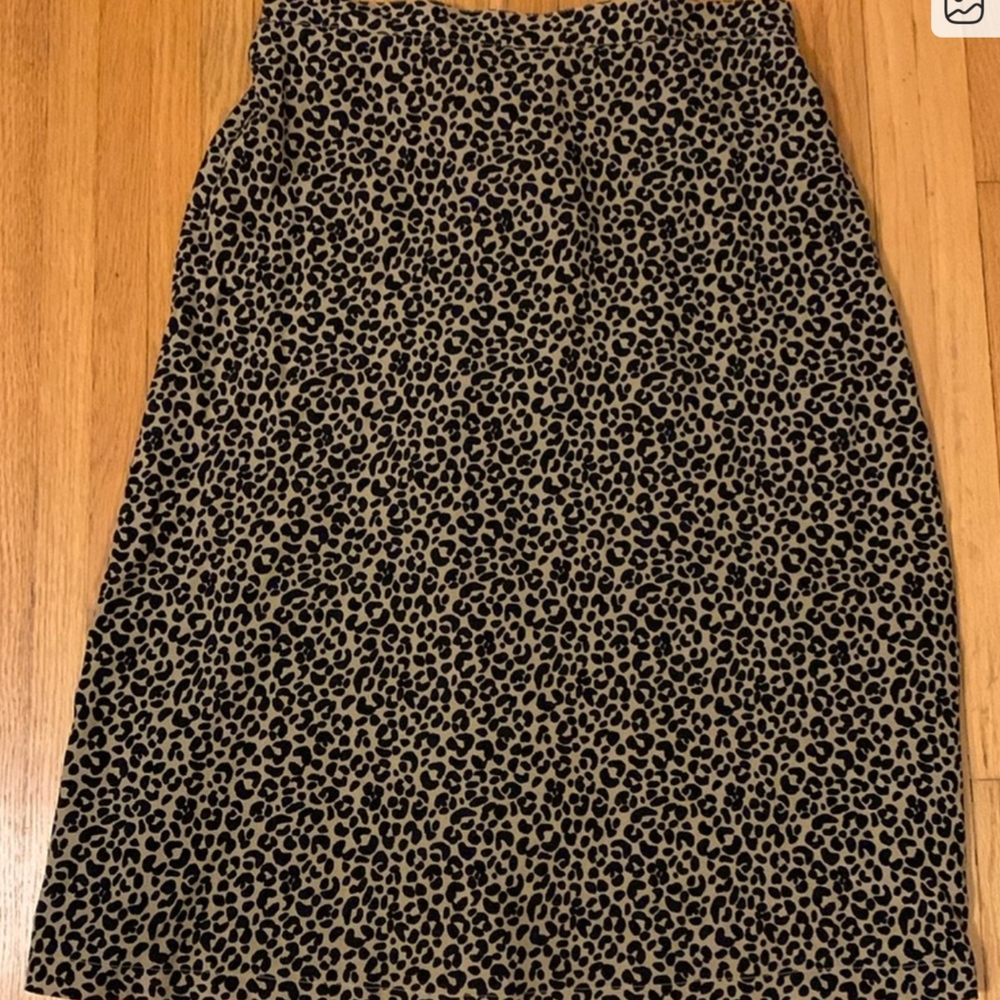 Old Navy Black and Tan Leopard Print Midi Skirt